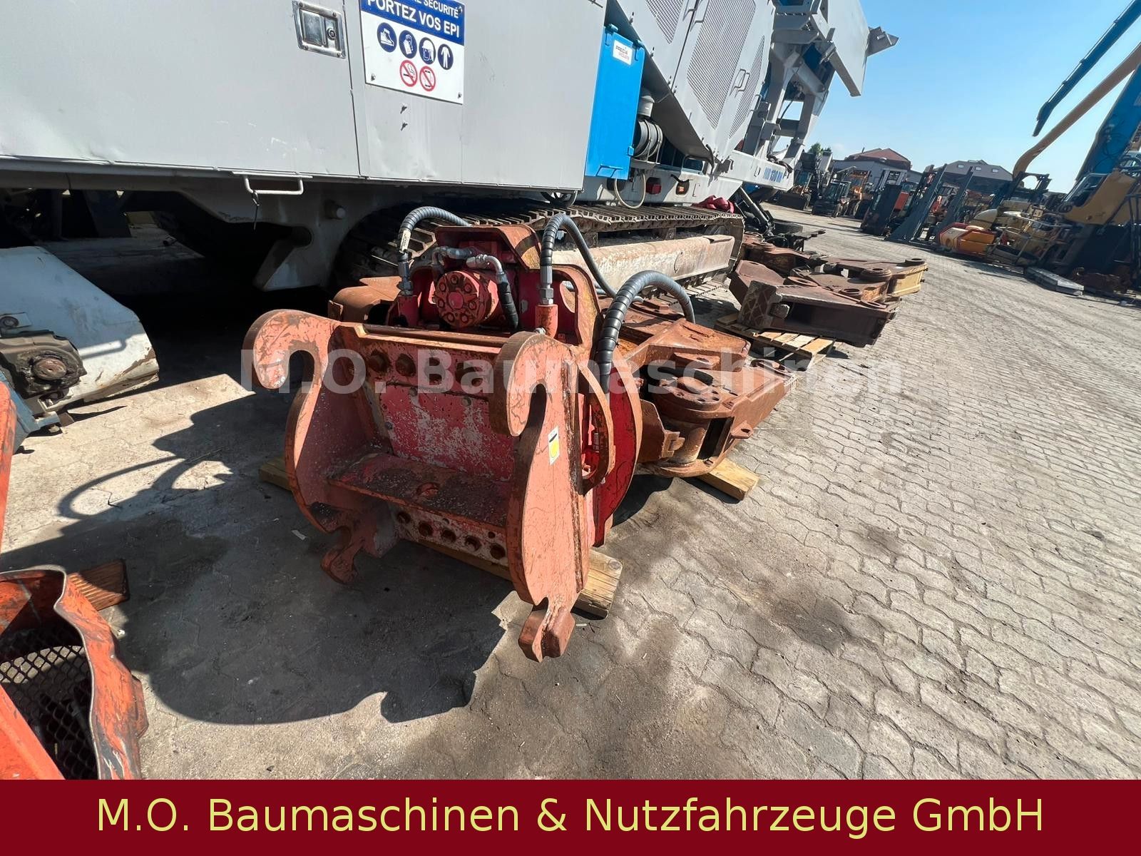 Fahrzeugabbildung Andere VT 40 mit 3 Wechselbacken/Stahl/Beton