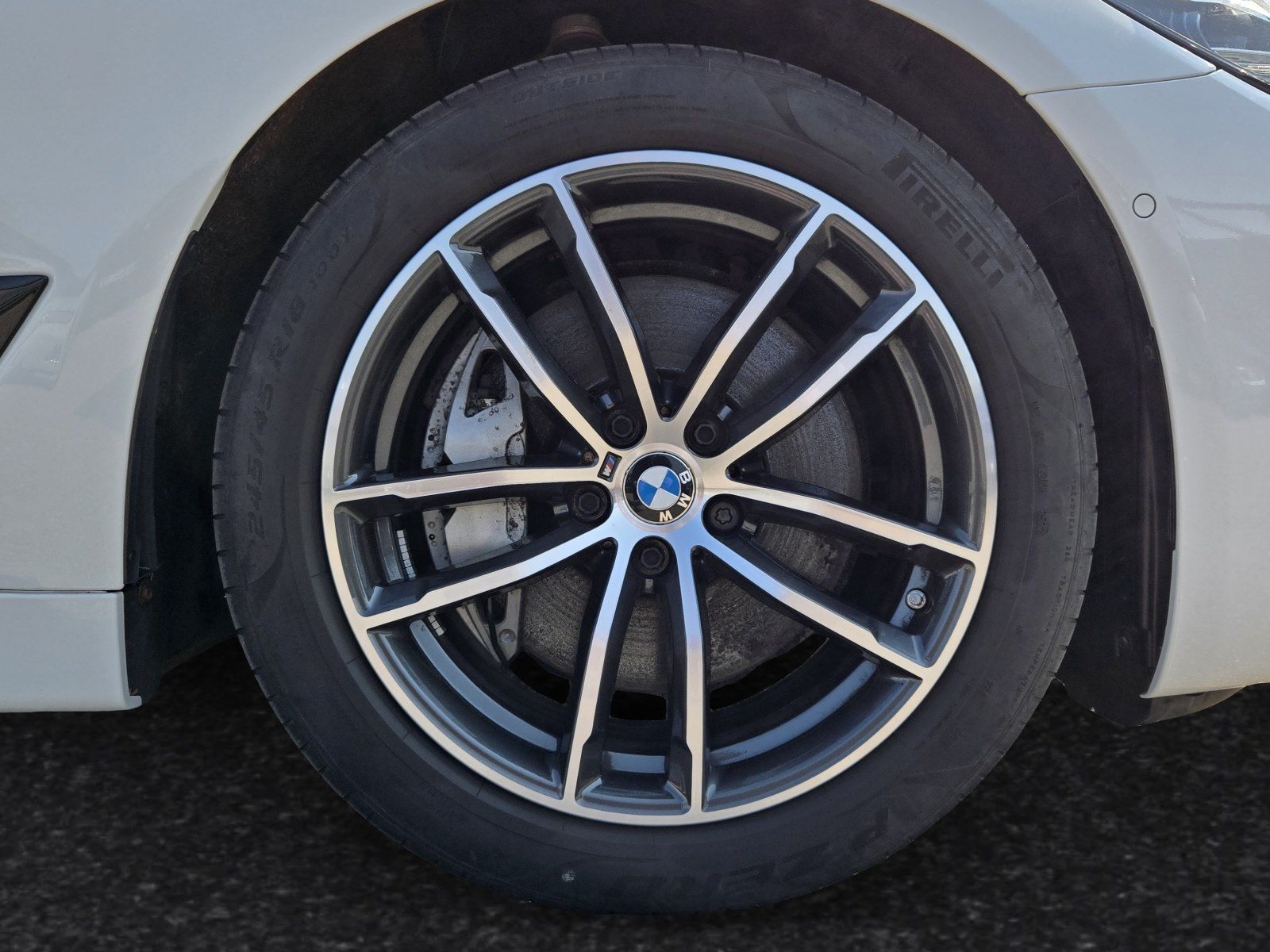 BMW 530d Touring M Sport Head-Up HiFi DAB foto 5