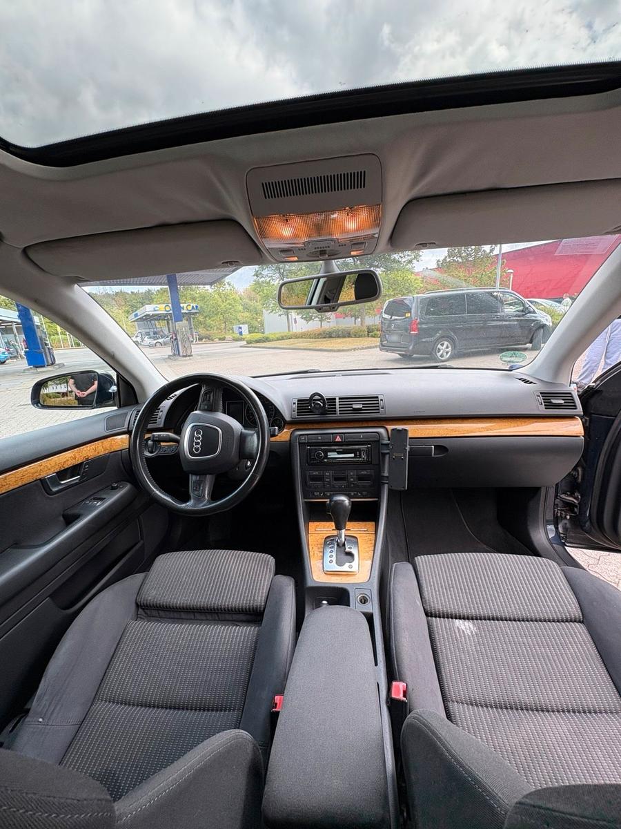 Audi A4 2005 — photo 10