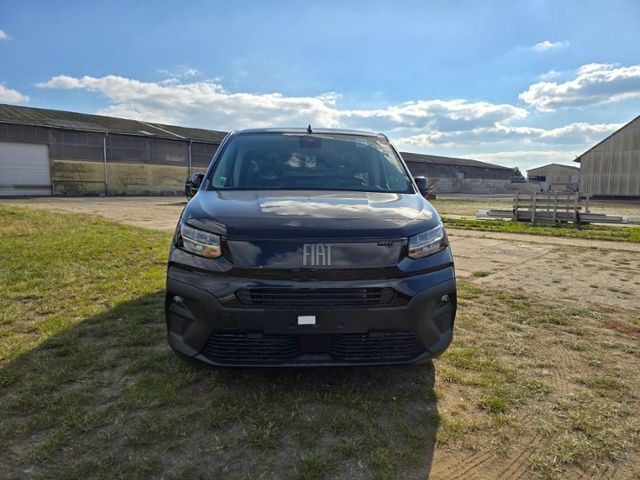 Fahrzeugabbildung Fiat Doblò 4 Kombi XL Rollstuhlgerecht Rollstuhlrampe