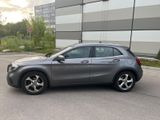 Mercedes-Benz GLA 180 DTC + Apple Car Play  - Mercedes-Benz GLA 180 in München