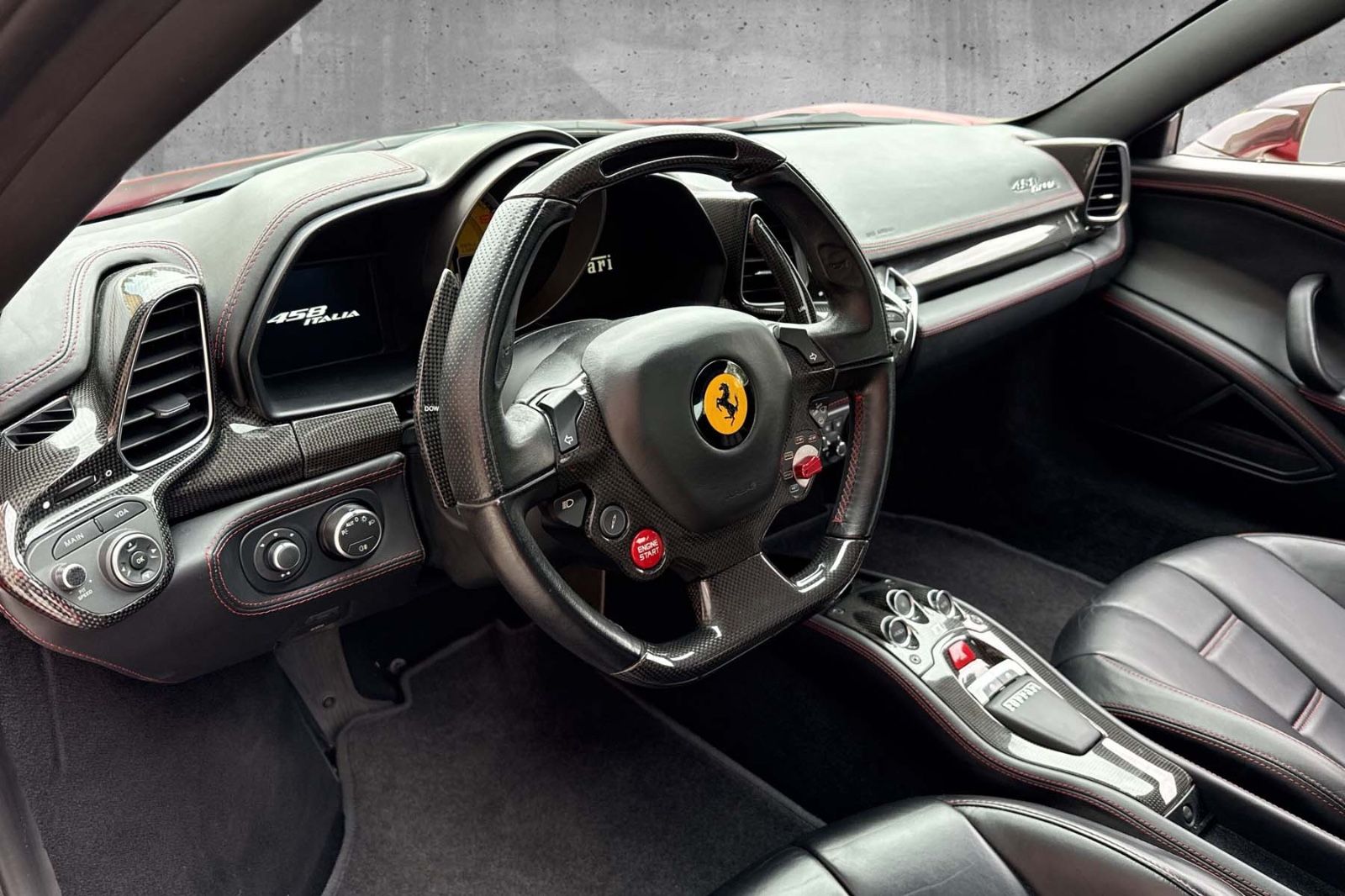 Fahrzeugabbildung Ferrari 458 Italia*ChallengeGrill*VollCarbon*LED Lenkrad