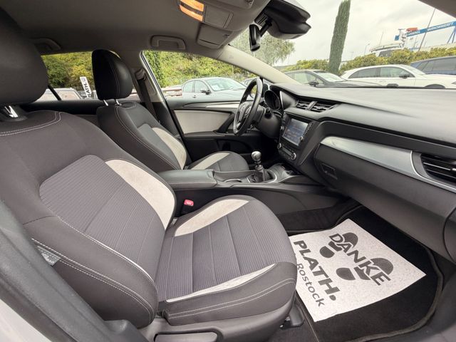 Toyota Avensis 1,8-l-Valvem. Touring Sports AHK SHZ