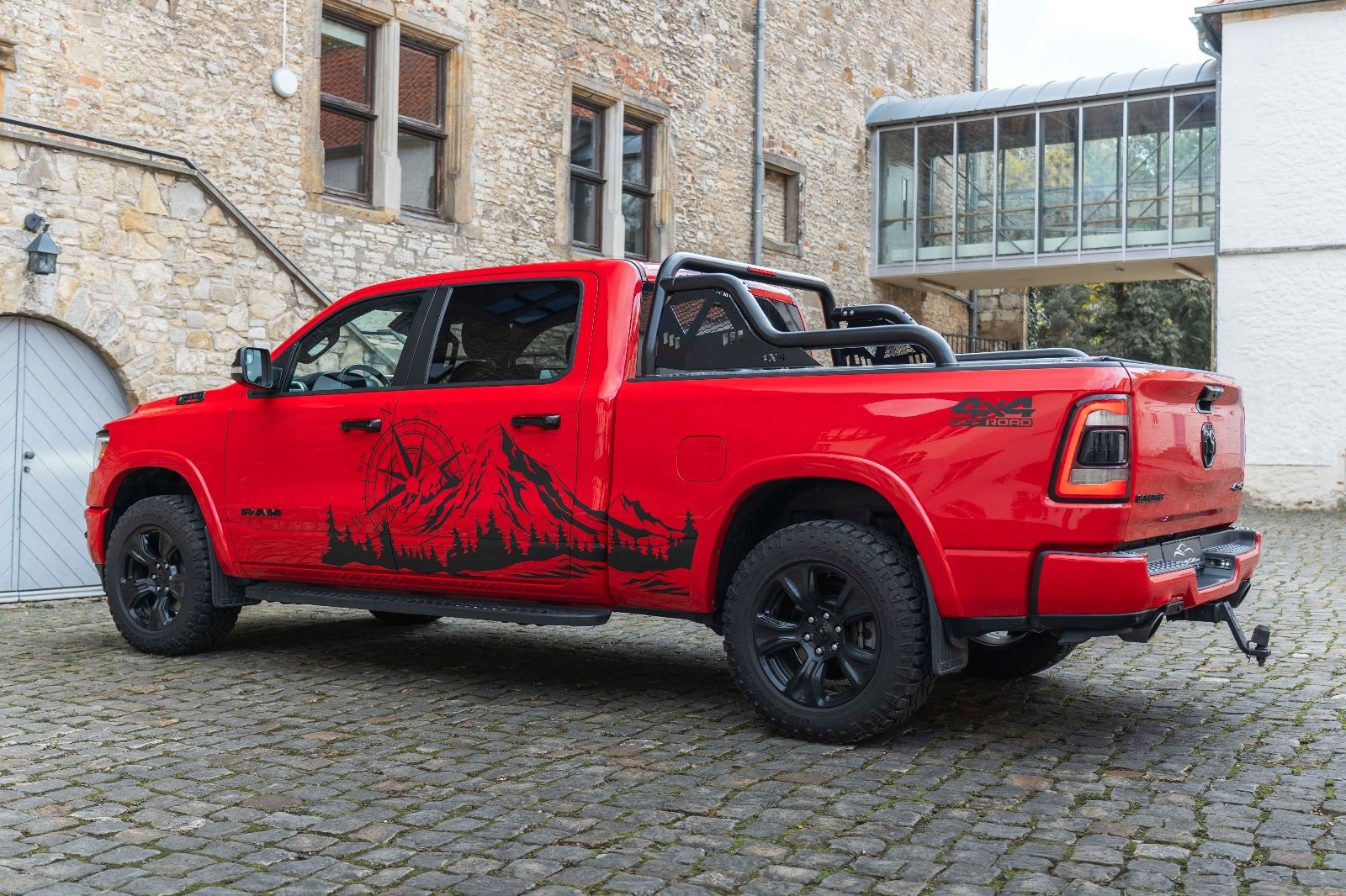 Fahrzeugabbildung Dodge RAM 3.0L LARAMIE ECODIESEL M+S LEDER SZH/SZK KAM