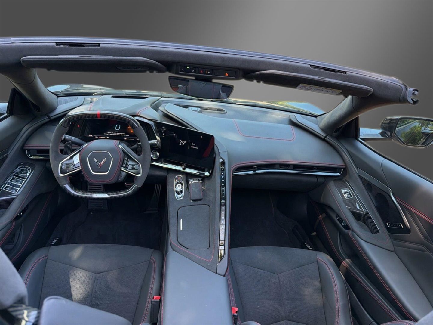 Fahrzeugabbildung Corvette C8 E-Ray Convertible 3LZ -EU-Modell