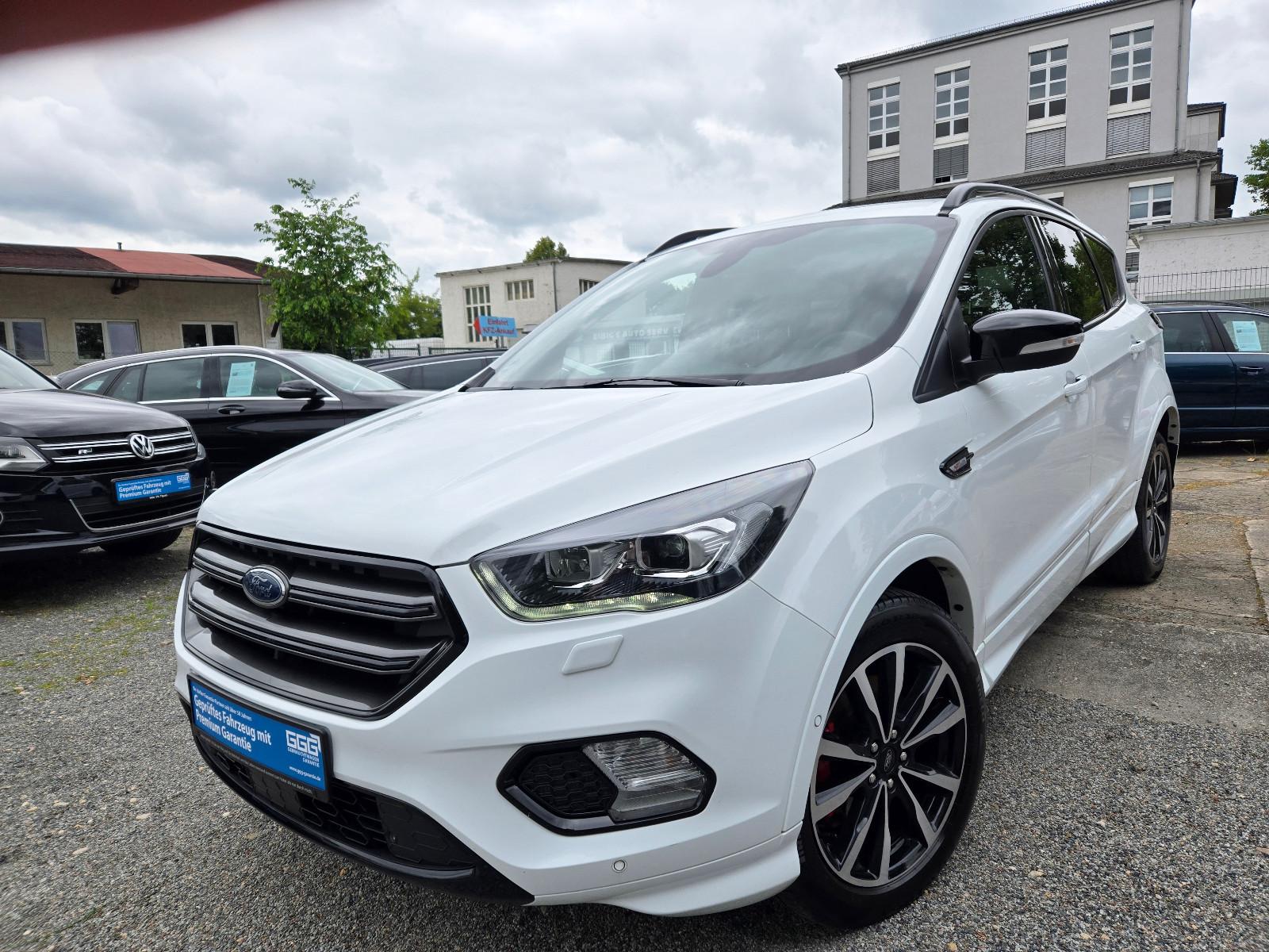 Ford Kuga ST-Line / Alcantara / Xenon /