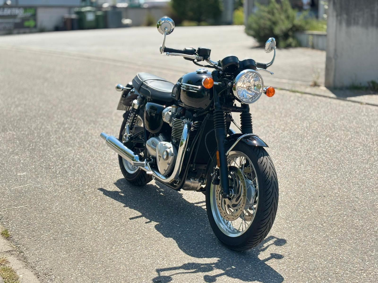 Triumph Bonneville T120 *Neuzustand 1.Hand Inspektion*