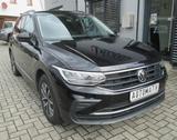 Volkswagen Tiguan "Life" 2,0TDI Automatik - Volkswagen Tiguan mit Diesel-Antrieb: mit Klimaanlage
