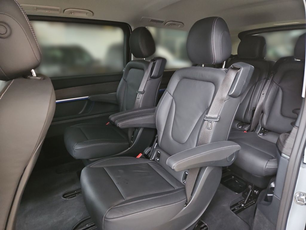 Fahrzeugabbildung Mercedes-Benz V 300 d AVG Lang 7 Sitze 2,5t AHK LED EASY-PACK