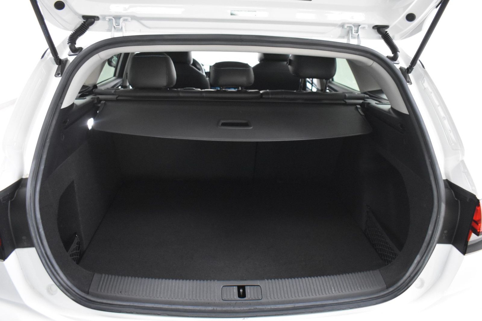 MG MG5 MAX 61 KWH Luxury >NAVI+LED+SHZ+DAB+ACC+360° - Image 20