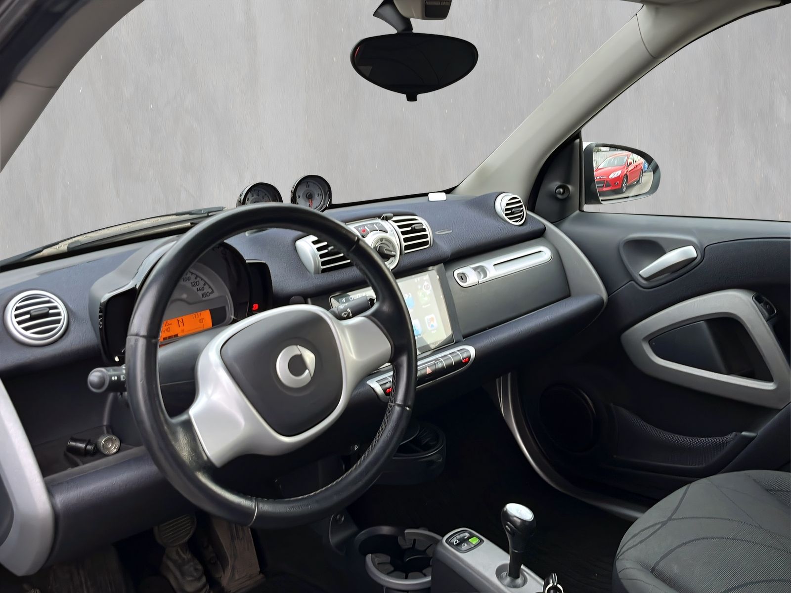 Fahrzeugabbildung Smart ForTwo Cabrio MHd AUT. KLIMAAUT. SITZHEIZUNG