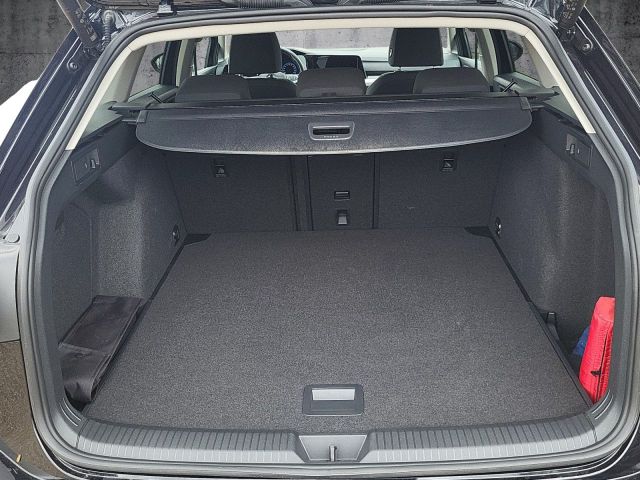 Golf VIII Variant 2.0 TDI Navi Xenon Standhzg.