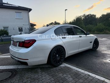 BMW 730 - 5