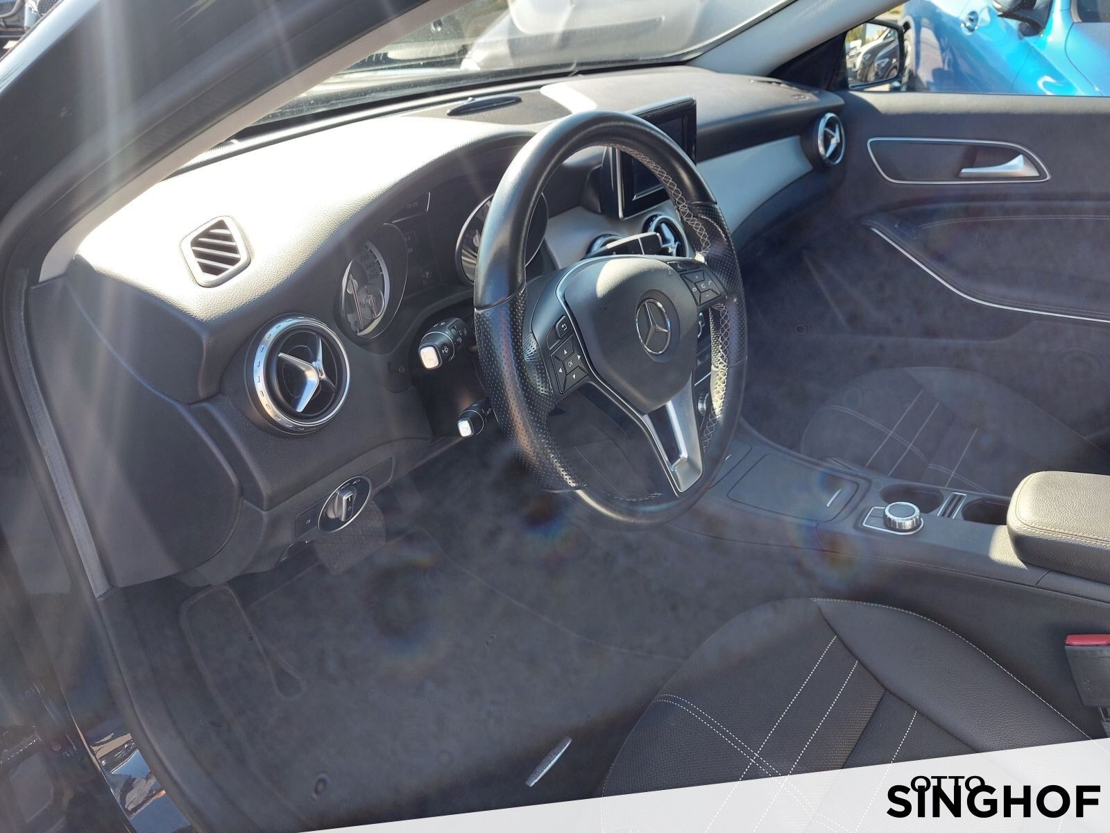 Fahrzeugabbildung Mercedes-Benz GLA 200 CDI 4MATIC Urban +AHK+Xenon+Rü Kam+Navi+