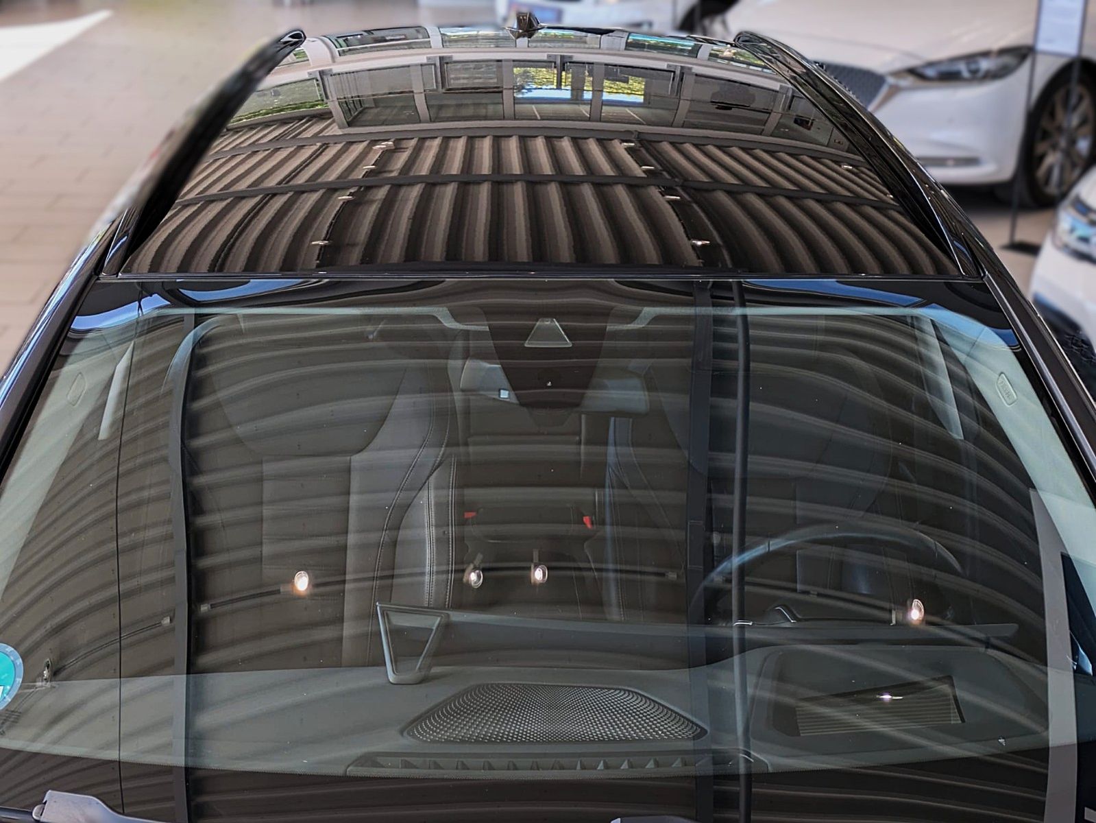 Fahrzeugabbildung BMW 320 d Touring AUT LEDER NAVI HUD LIVE COCKPIT