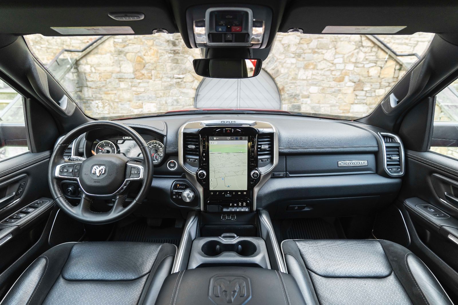 Fahrzeugabbildung Dodge RAM 3.0L LARAMIE ECODIESEL M+S LEDER SZH/SZK KAM