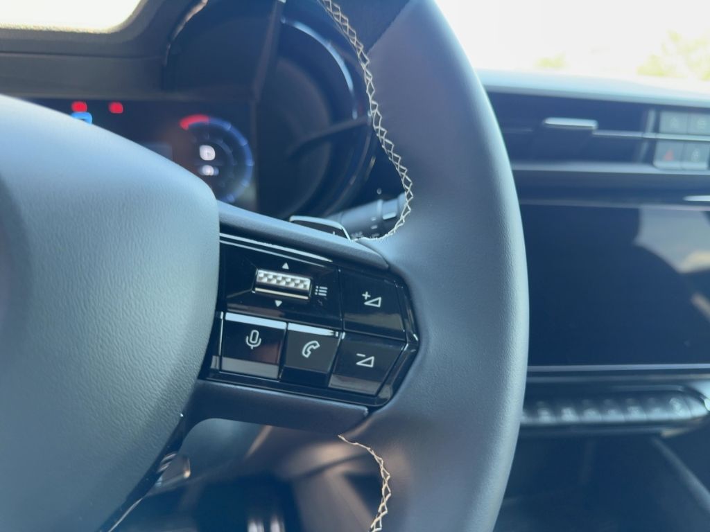 Fahrzeugabbildung Alfa Romeo Junior Sport Speciale Ibrida