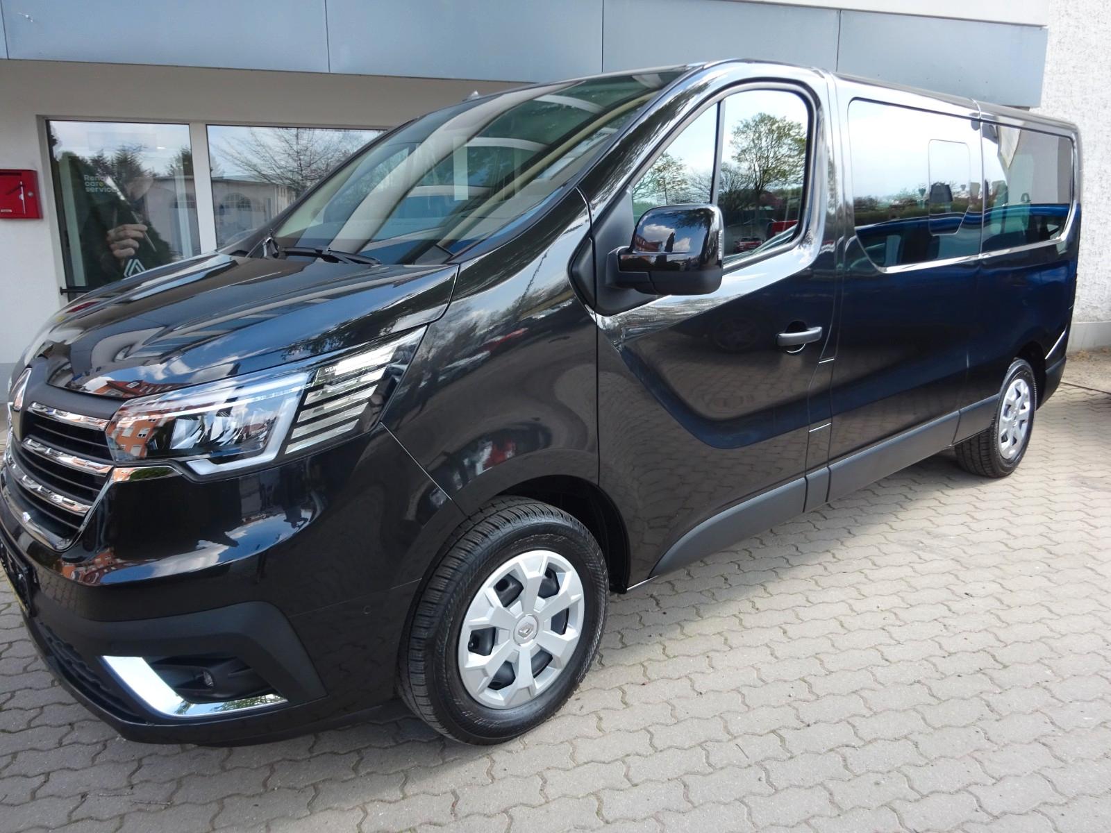Renault Trafic Combi L2H1 3,0t Life dCi 150 EDC  8-Sitze