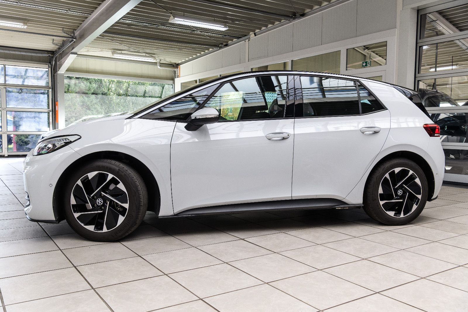 Fahrzeugabbildung Volkswagen ID.3 Pro LED+NAVI+KAMERA+ACC+APP+SHZ+KEYLESS