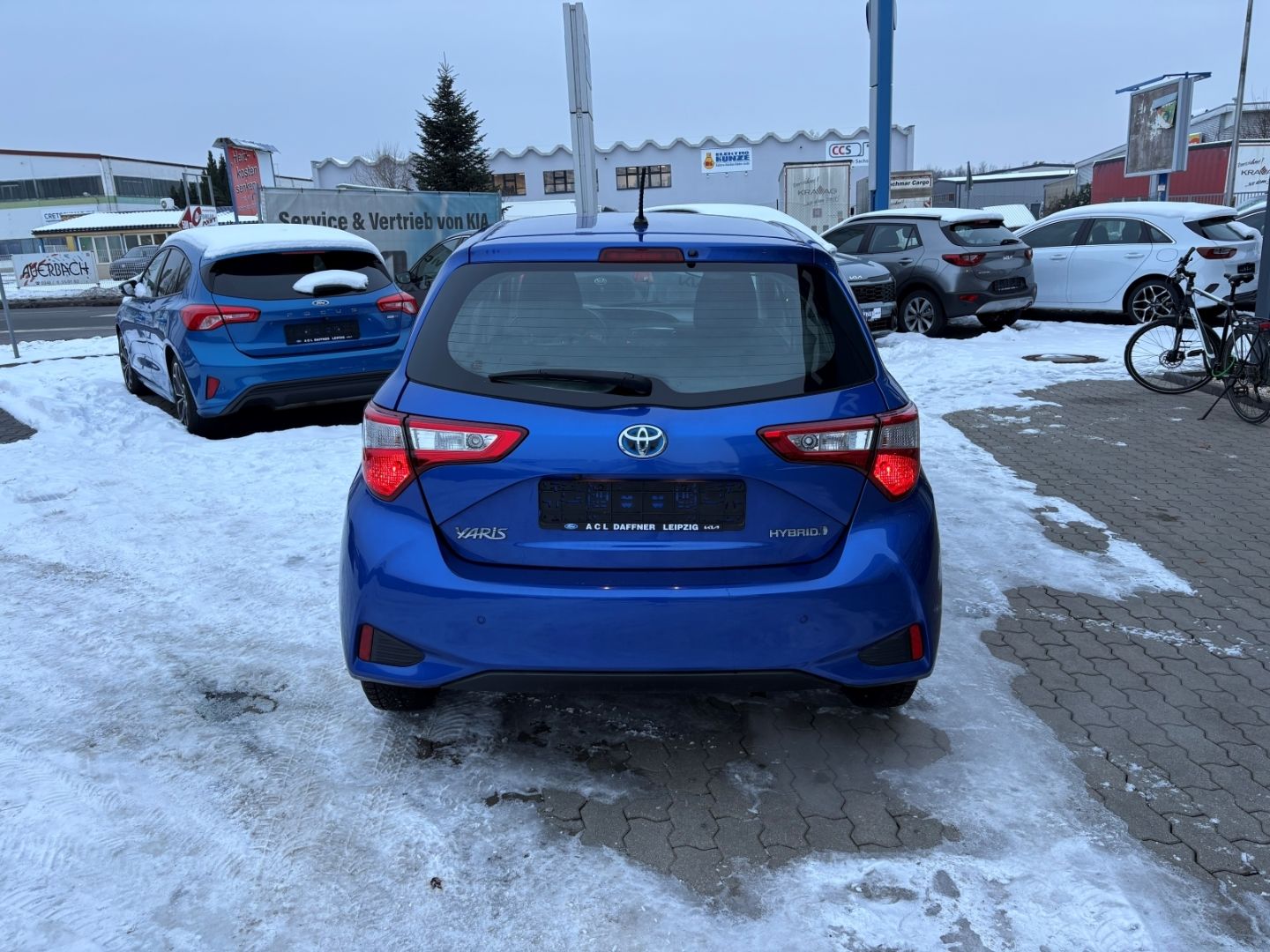 Fahrzeugabbildung Toyota Yaris Hybrid Comfort KLIMA PDC v/h