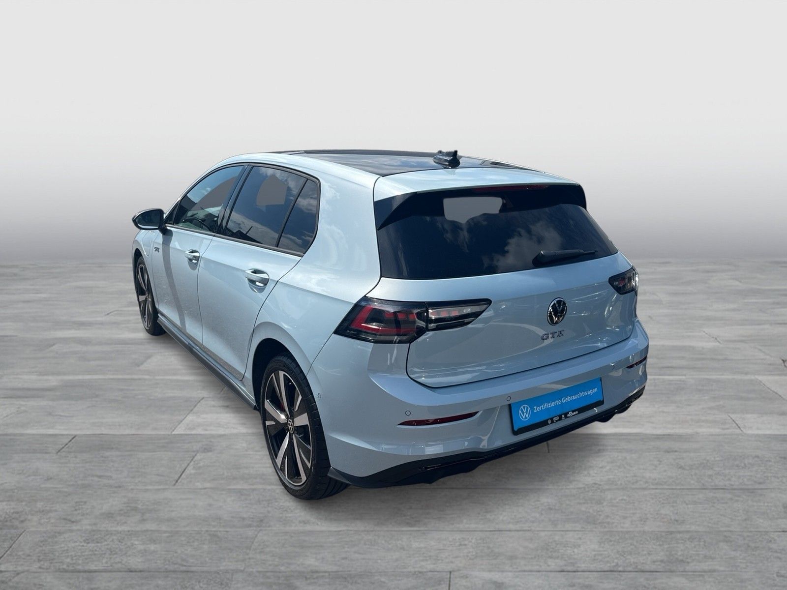 Volkswagen Golf 1.5 TSI GTE Matrix Leder Pano AHK 360° LM18 foto 2