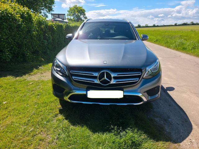 MERCEDES-BENZ GLC 220 d 4MATIC *LED*LEDER*AHK
