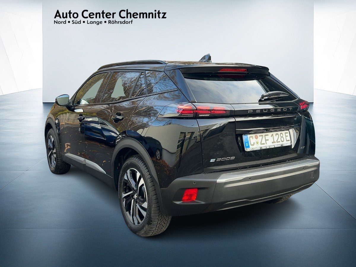 Peugeot 2008 e- Elektromotor 156 (e-) e- GT Alcantara imagem 3