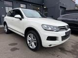 Volkswagen Touareg V6 TDI BMT +STANDHZG+AHK+KAMERA+ - Volkswagen Touareg aus 2011: V6 TDI