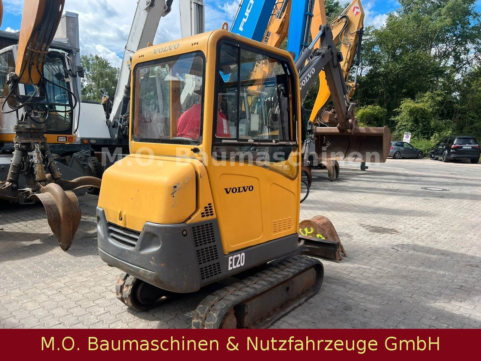 Fahrzeugabbildung Volvo EC 20 / Hammerline / 2 x Schaufel /