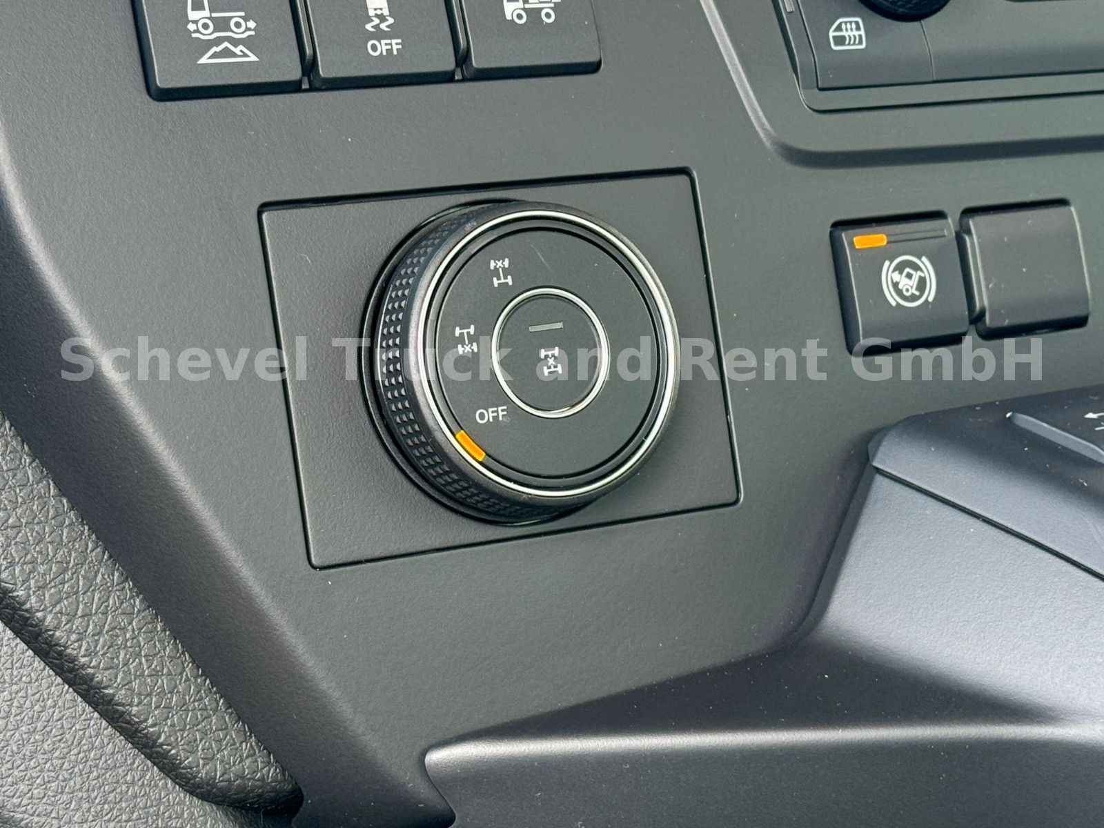 Fahrzeugabbildung MAN TGS 18.520 BL SA 4x4 mit Hydraulikvortbere* AhK
