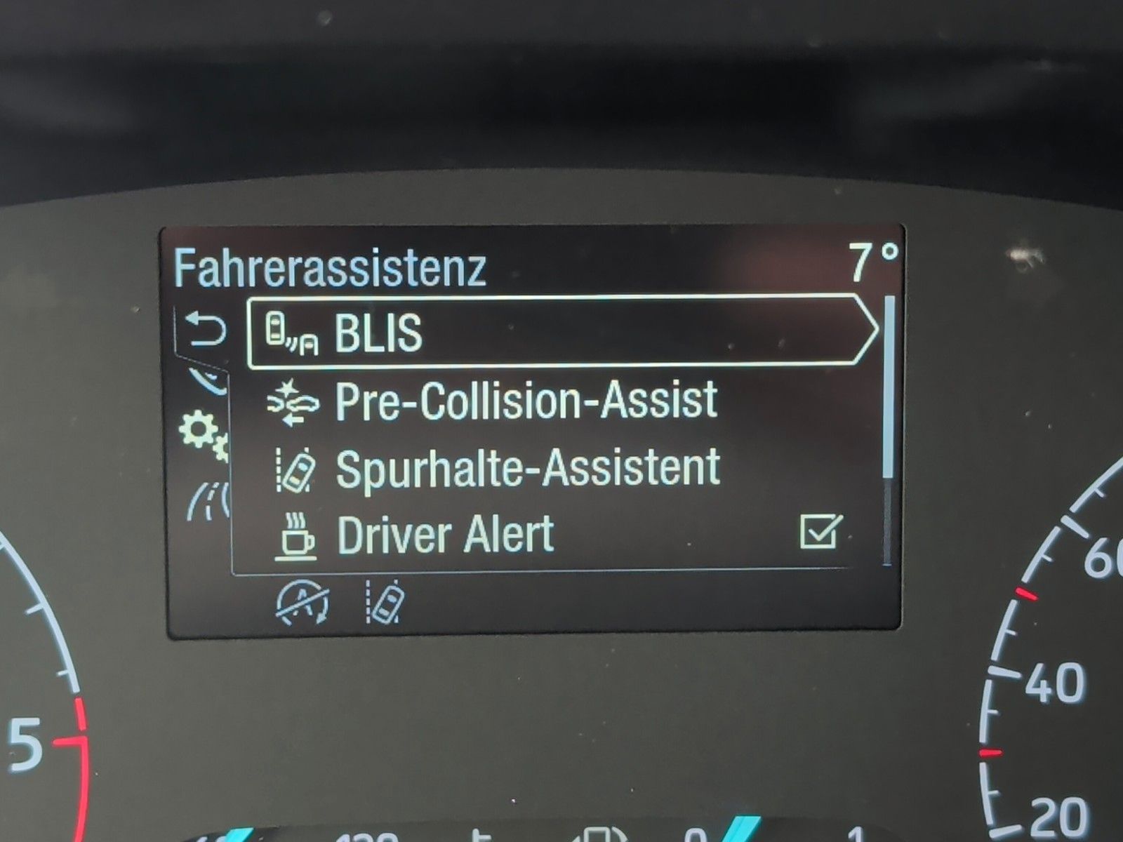 Fahrzeugabbildung Ford TOURNEO CUSTOM 320 L1 ACTIVE STHZ AHK KAM ASSIST