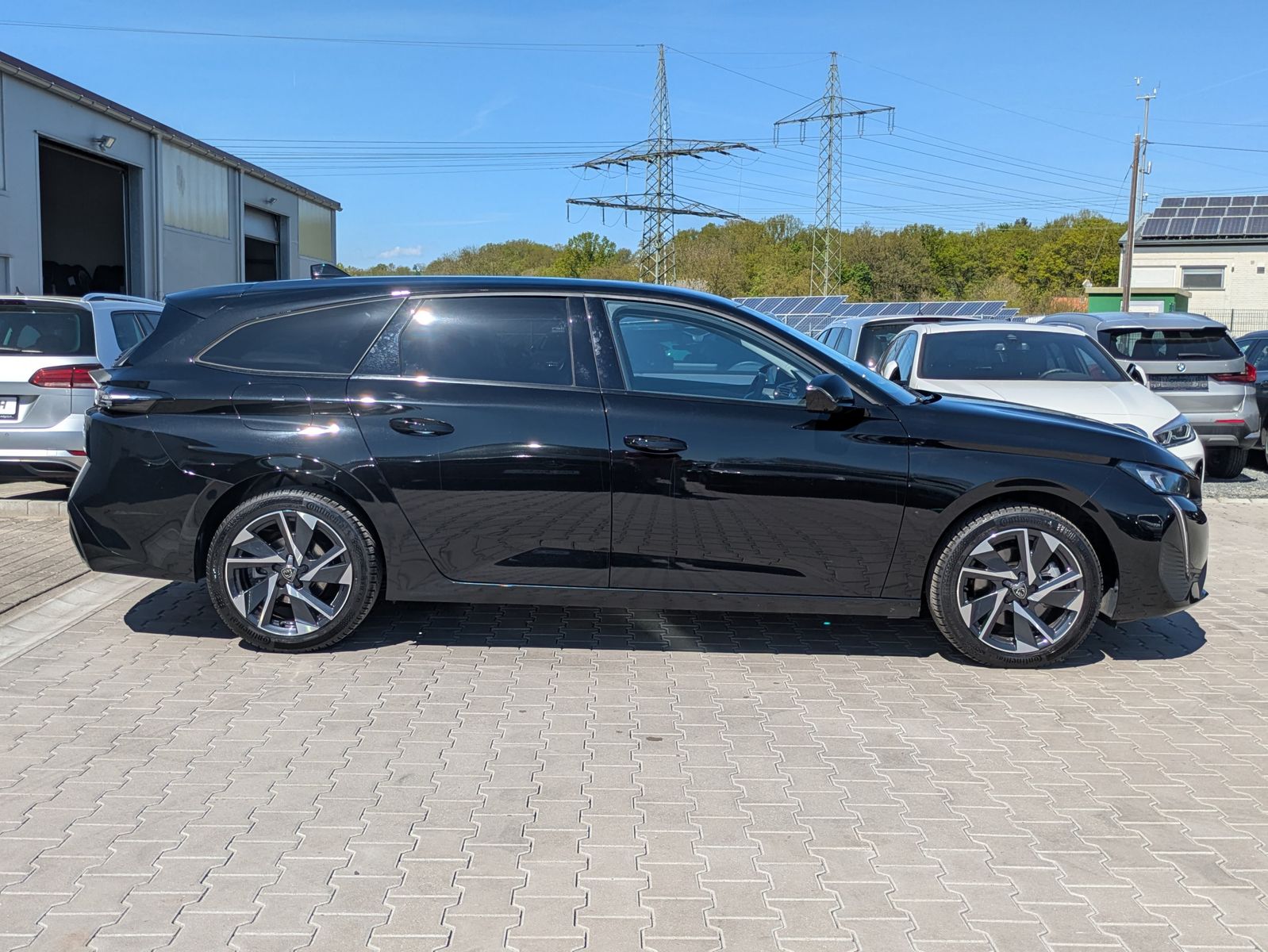 Fahrzeugabbildung Peugeot 308 Allure 1.2 AHK*360°KAMERA*ACC*LED*GARANTIE