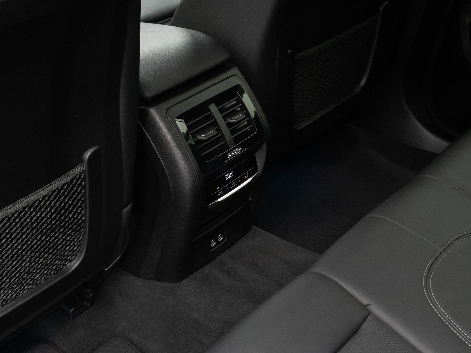 Fahrzeugabbildung BMW X3 xD30e M Sport 360°DAB HiFi Komfort AHK 20Zoll