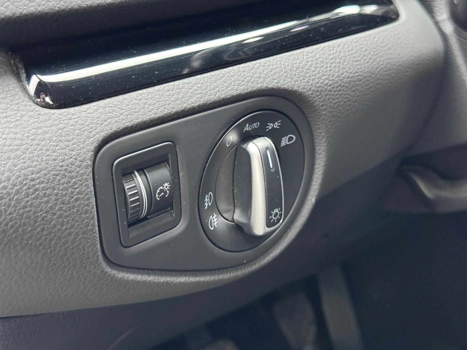 Fahrzeugabbildung SEAT 2.0 TDI 7-SITZER/ACC/AHK/KEYL/DCC/STDHZ/RCAM/DAB