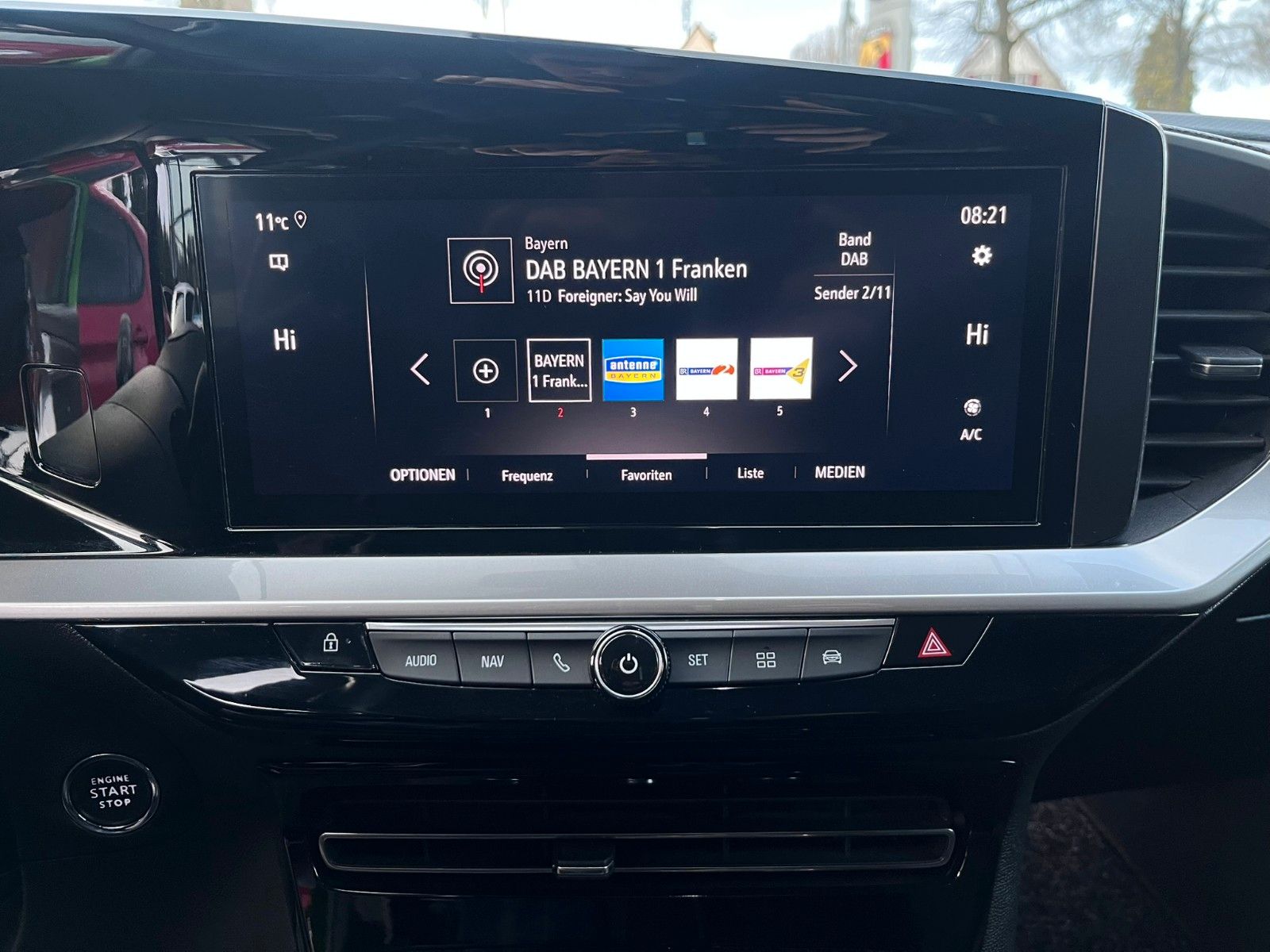 Fahrzeugabbildung Opel Mokka Elegance