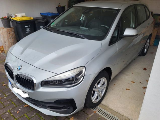 BMW 218i Active Tourer ADVANTAGE *NAVI *LE...