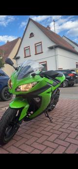 Kawasaki Ninja 300 - KAWASAKI NINJA 300
