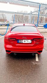 Jaguar XE P300 AWD R-DYNAMIC S  - Jaguar XE aus 2019