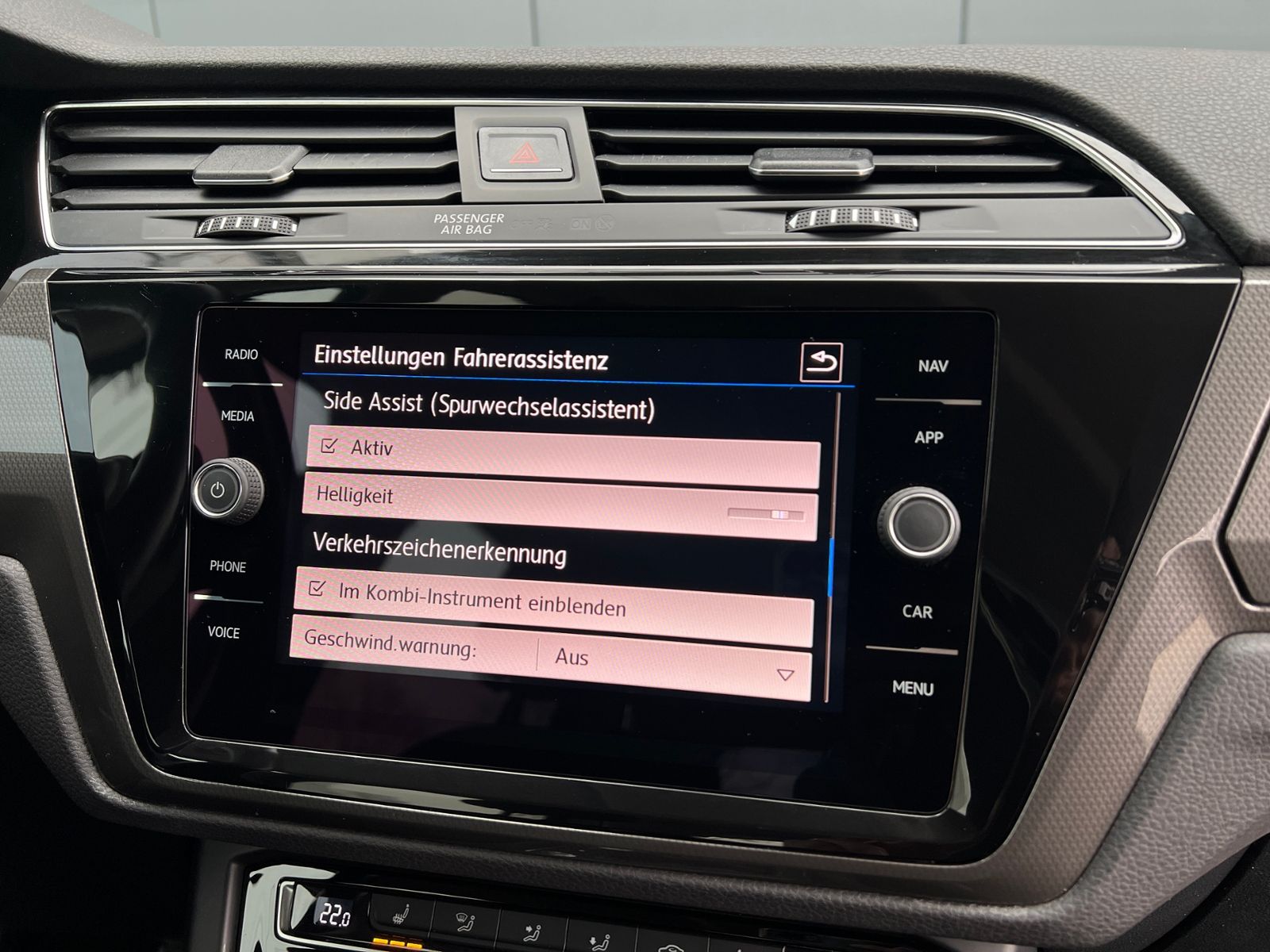 Fahrzeugabbildung Volkswagen Touran JOIN 2.0 TDI DSG *Standheiz,AHK,Navi,ACC*