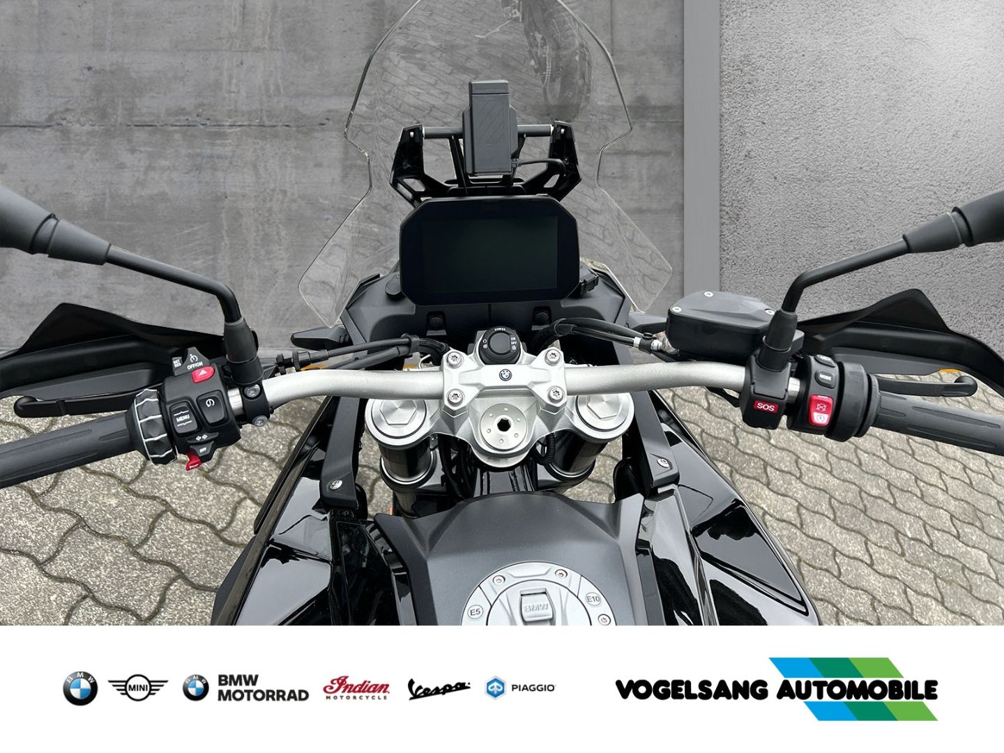 Fahrzeugabbildung BMW F 900 GS Dynamic-Paket, Akrapovic-Endschalldämpf