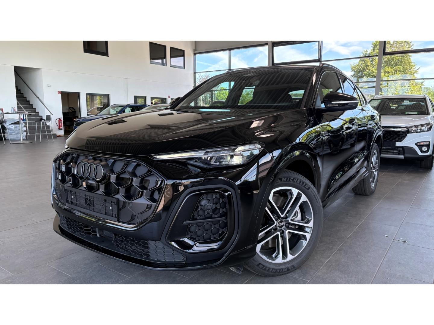Audi Q5 Sportback quattro 2 x S-Line Pano AHK Matrix 