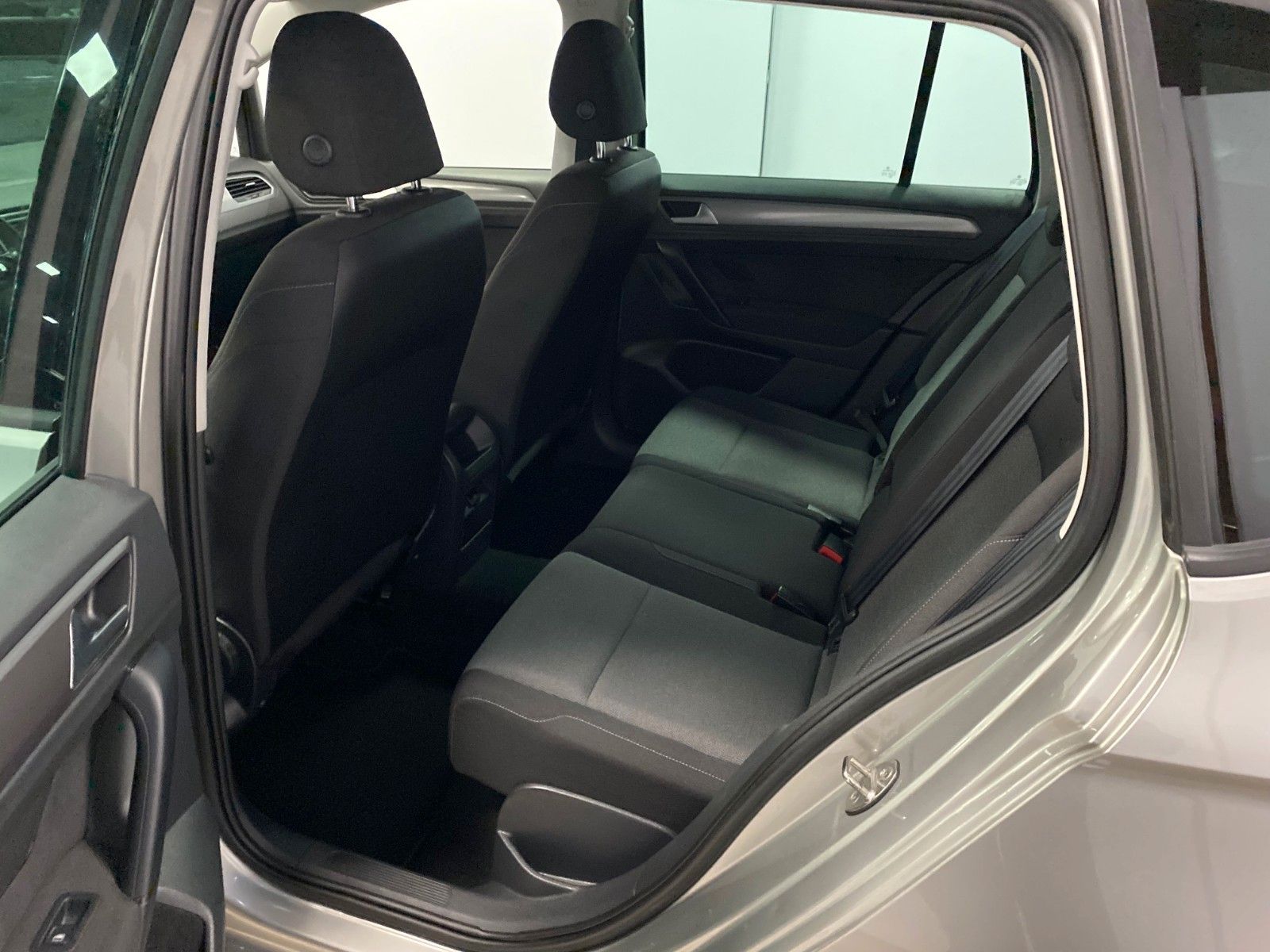 Fahrzeugabbildung Volkswagen Golf Sportsvan 1.2 TSI Trendline+AHK+NAVI+CD+BC+