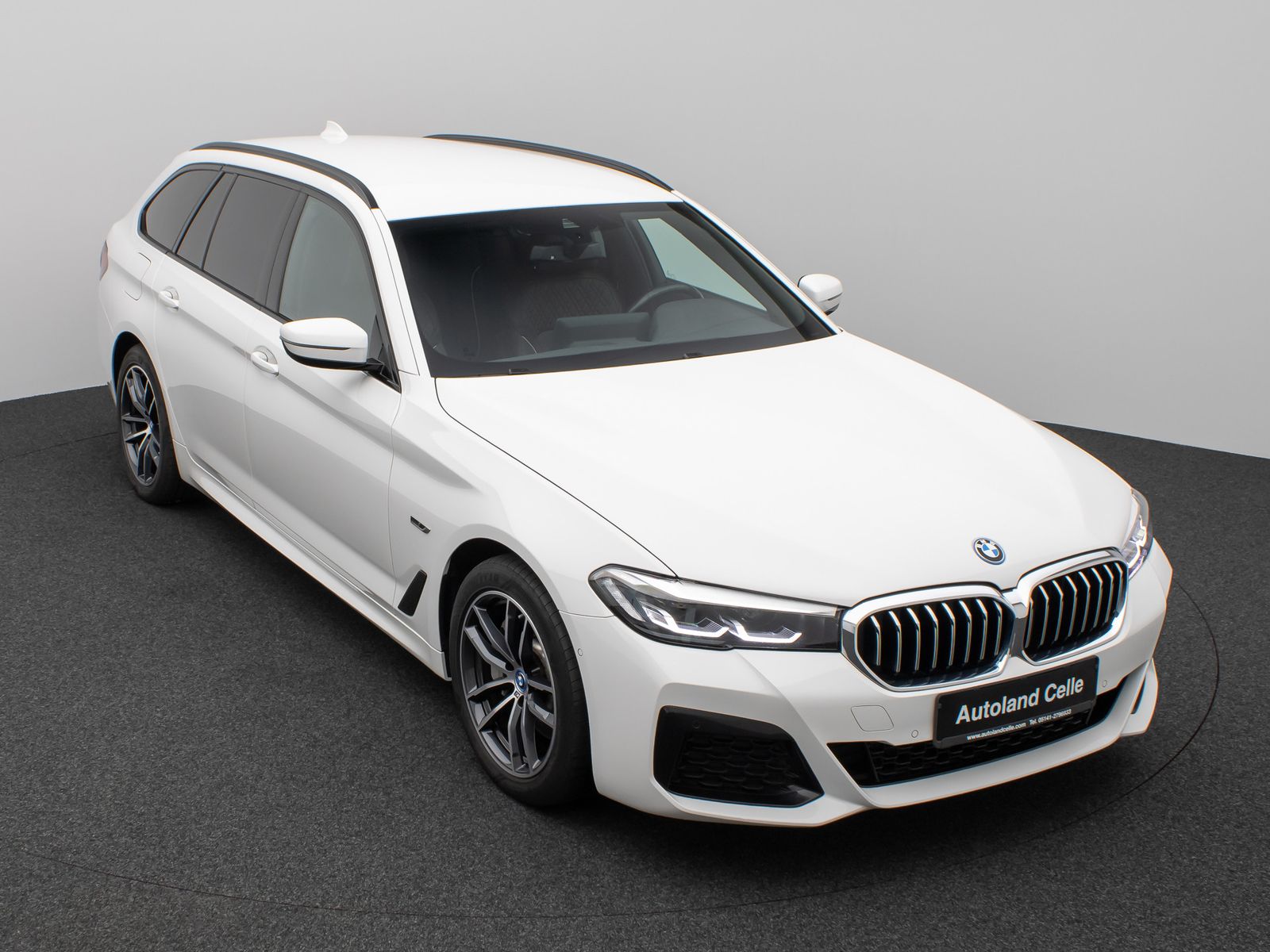 Fahrzeugabbildung BMW 530e M Sport Kamera DAB DrivAssist Komfort AHK