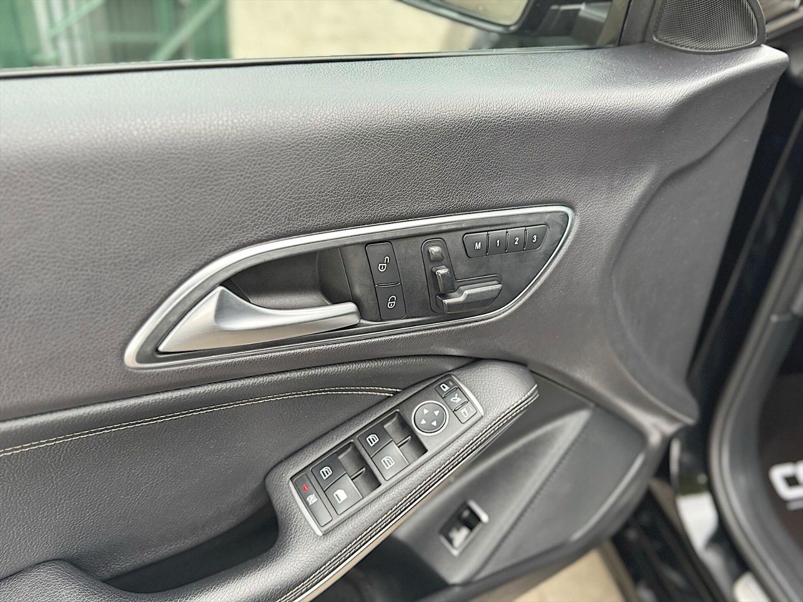 Fahrzeugabbildung Mercedes-Benz CLA 200 AMG Night-Paket *LED*Kamera*Navi*Memory*