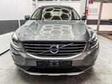 Volvo XC60 SUMMUM D4 AUT NAVI XENON DSTC D4 DPF 2WD... - graue Volvo XC60