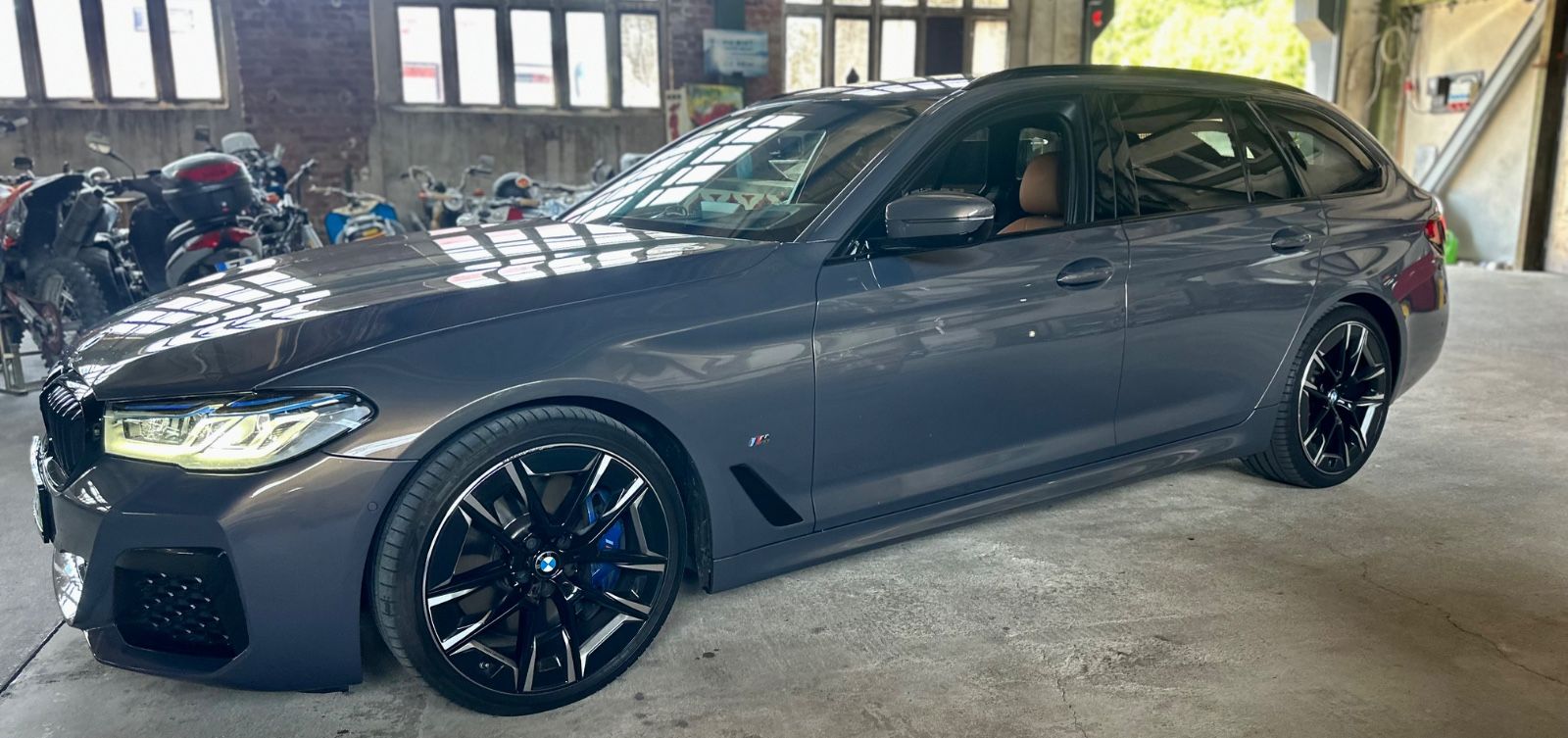 BMW 530 5 Touring 530 d xDrive M Sport 40tkm TOP imagem 2