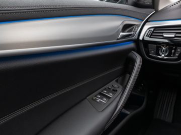 Fahrzeugabbildung BMW 530e xD Luxury Line Kamera Laser HUD H/K Komfort