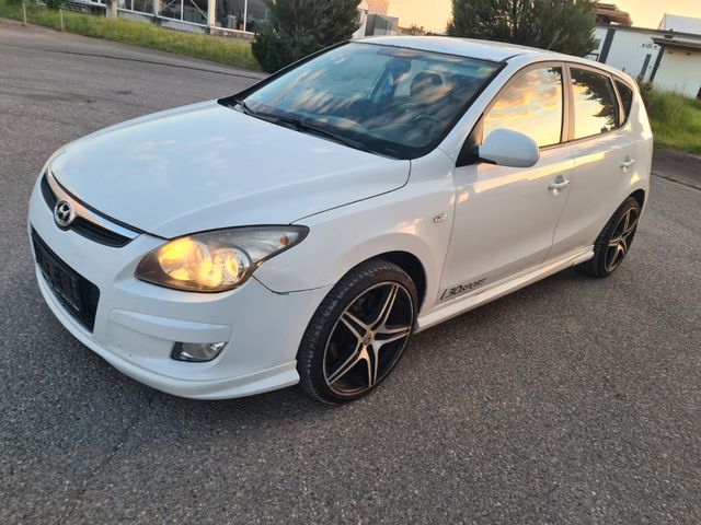 Hyundai i30 Comfort Leder Gas