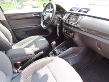 Fotografie 6 des Skoda Fabia Combi Best of 1.0 70kw AHK Navi