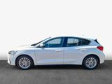 Ford Focus 1.5 EcoBoost Aut TITANIUM *LED/ACC* - Ford Focus mit Benzin-Antrieb: Limousine, Automatik
